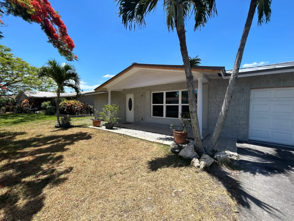 Stucco Restoration with Stucco Texture- Sunrise FL